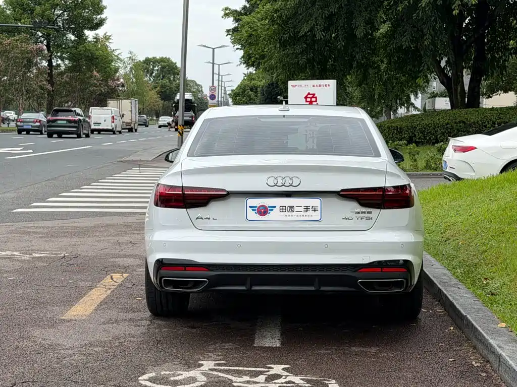 Audi A4 2025
