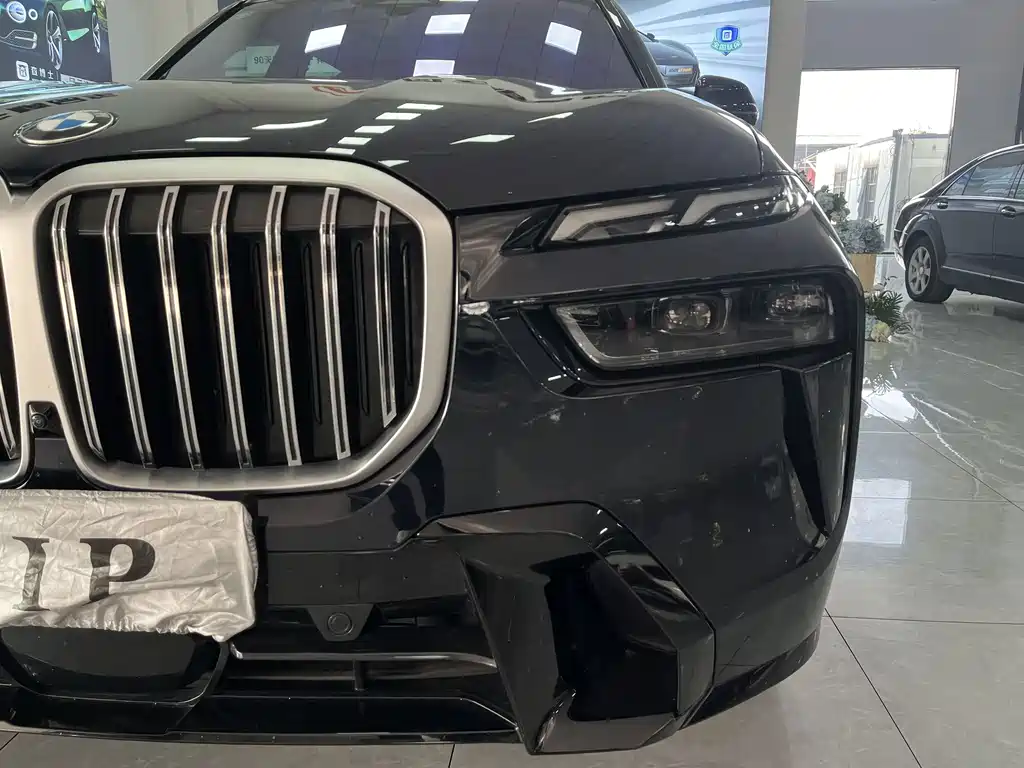 BMW X7 2023
