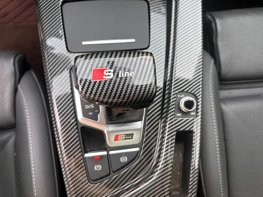Audi A4 2023