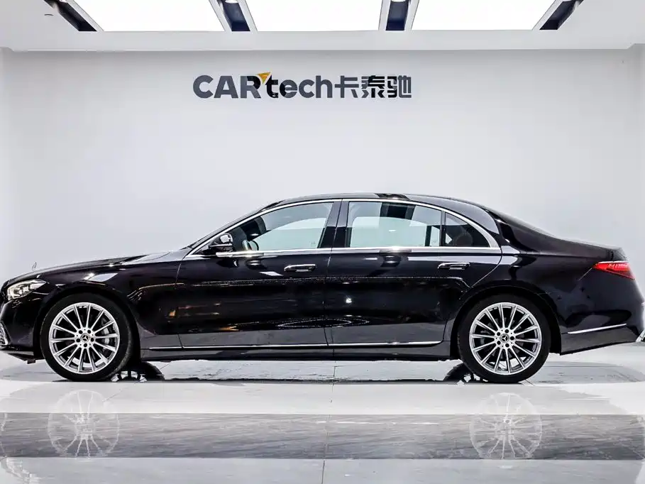 Mercedes-Benz S-Класс 2023