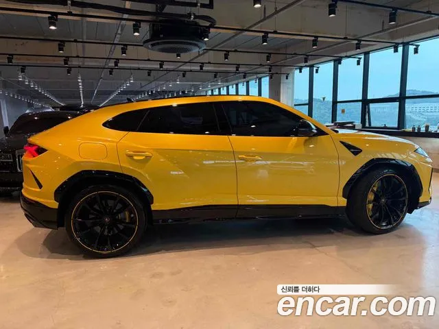 Lamborghini Urus 2022