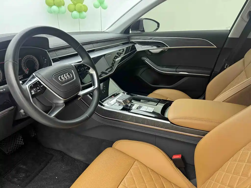 Audi A8 2023