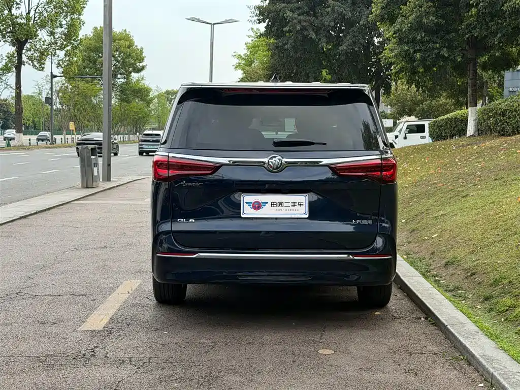 Buick GL8 2021