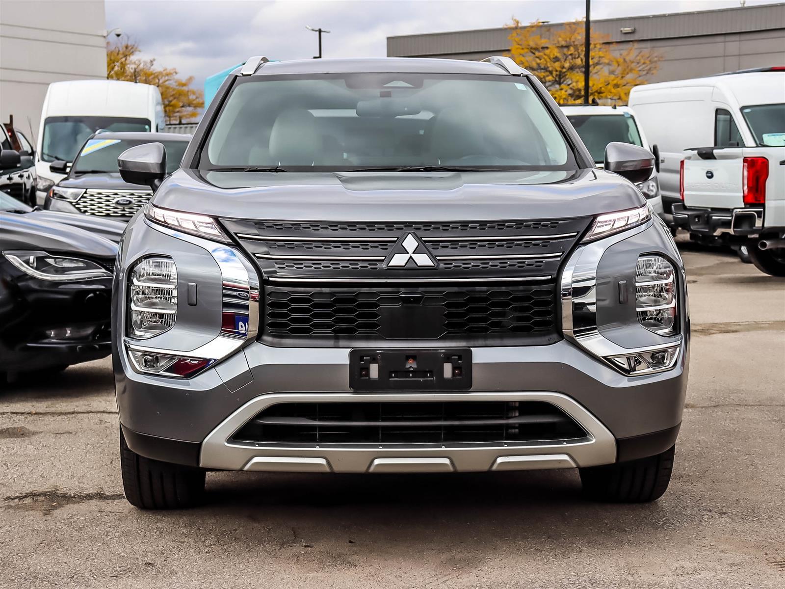 Mitsubishi Outlander 2023