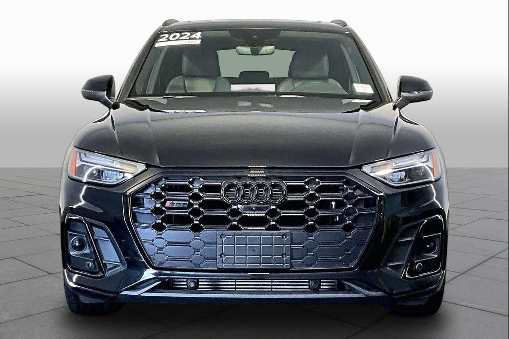 Audi SQ5 2024