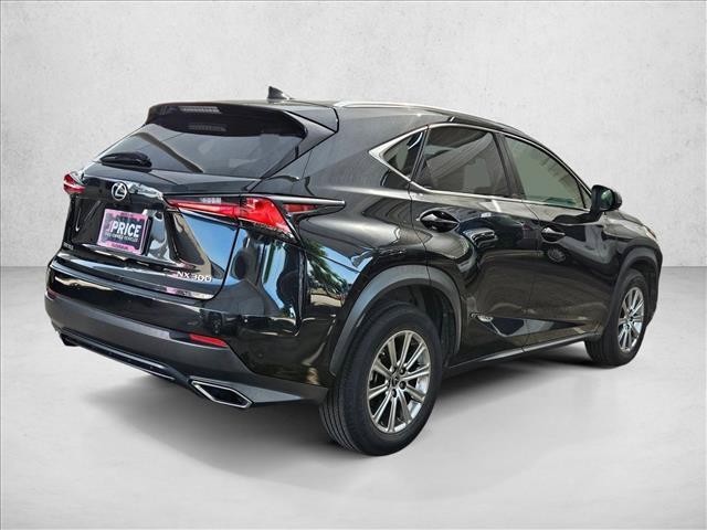 Lexus NX 300 2021