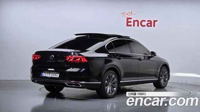 Volkswagen Passat 2022