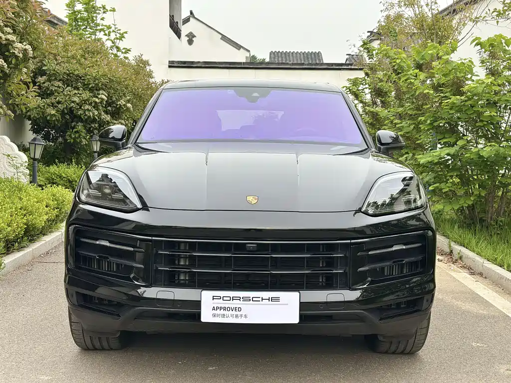 Porsche Cayenne 2025