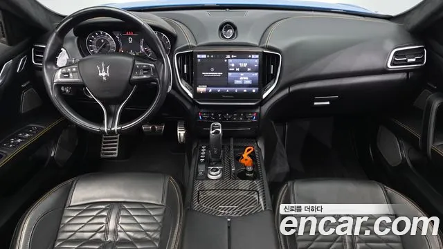Maserati Ghibli 2021