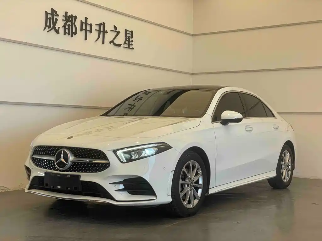 Mercedes-Benz A-Класс 2021