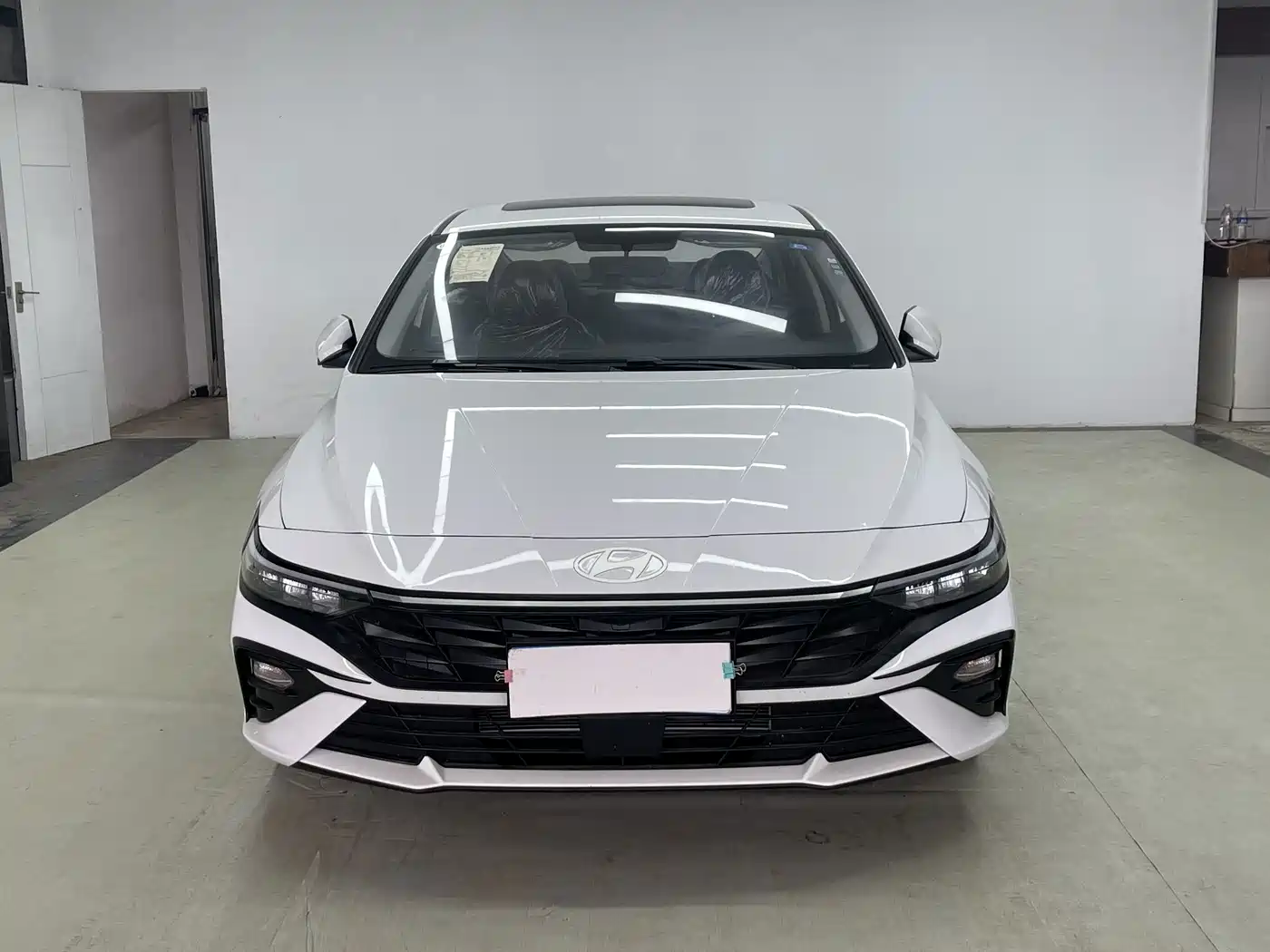 Hyundai Elantra 2025