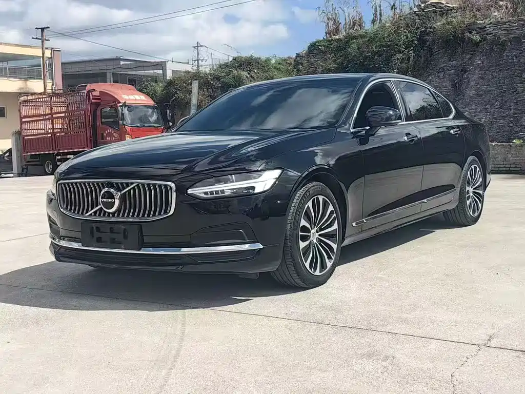 Volvo S90 2022