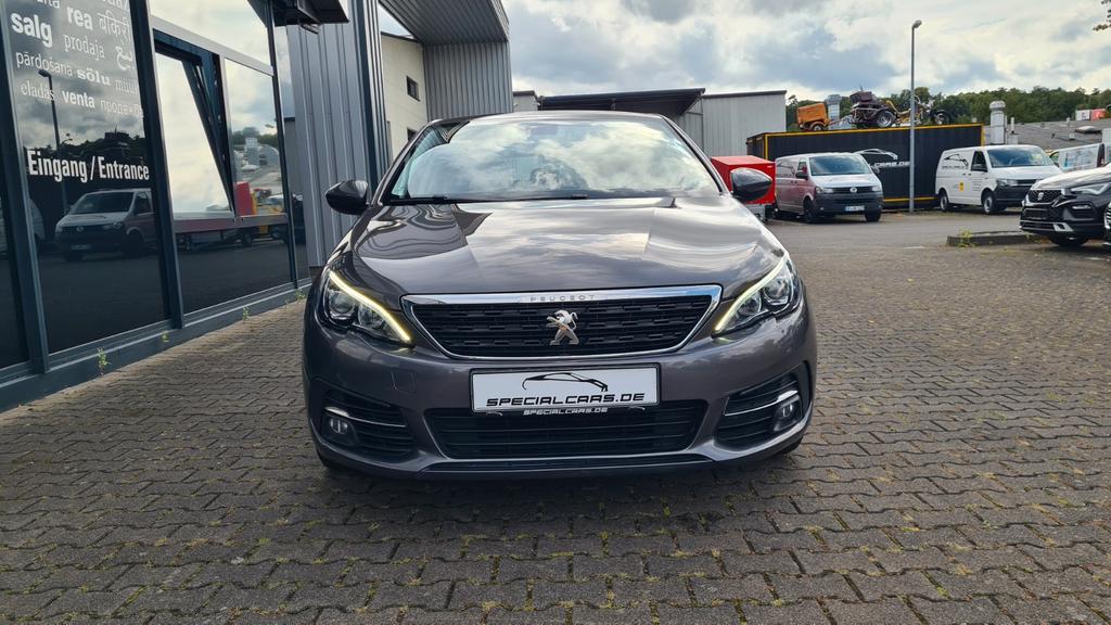 Peugeot 308 2021