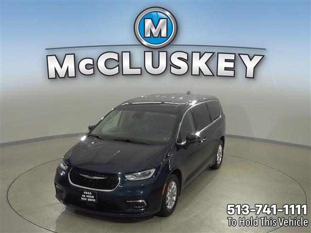 Chrysler Pacifica 2023