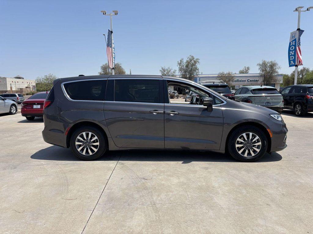 Chrysler Pacifica 2023