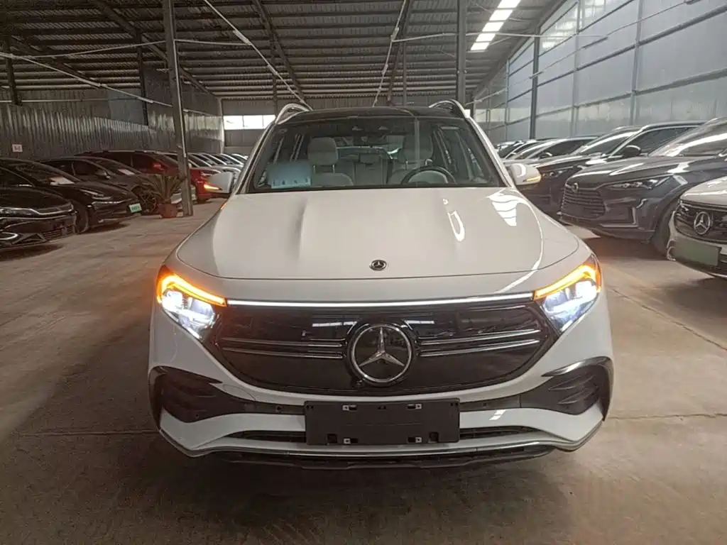 Mercedes-Benz EQB 2024