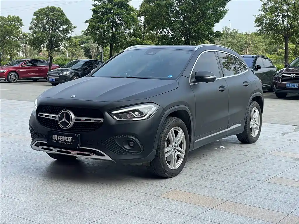 Mercedes-Benz GLA 2023