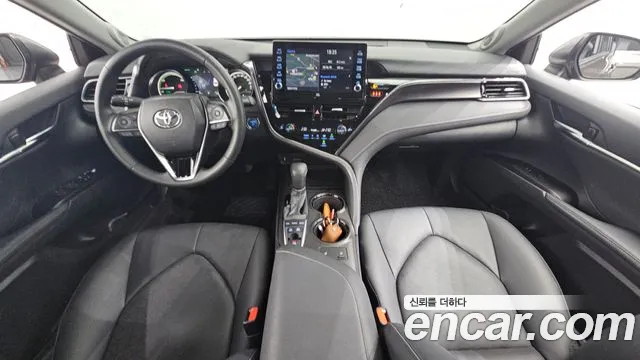 Toyota Camry 2023