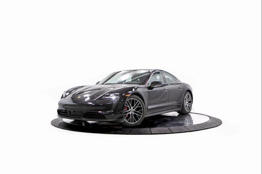 Porsche Taycan 2022