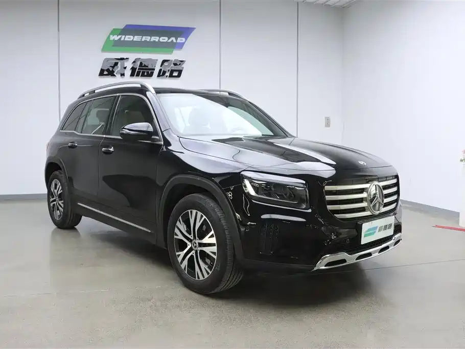 Mercedes-Benz GLB 2025