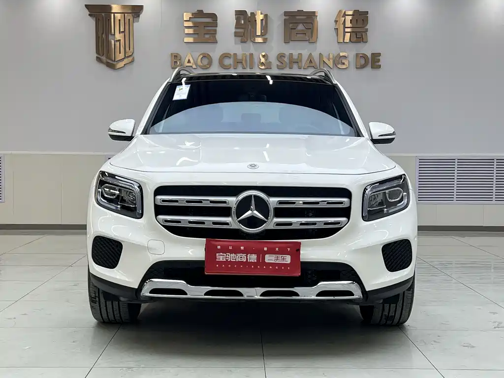 Mercedes-Benz GLB 2023