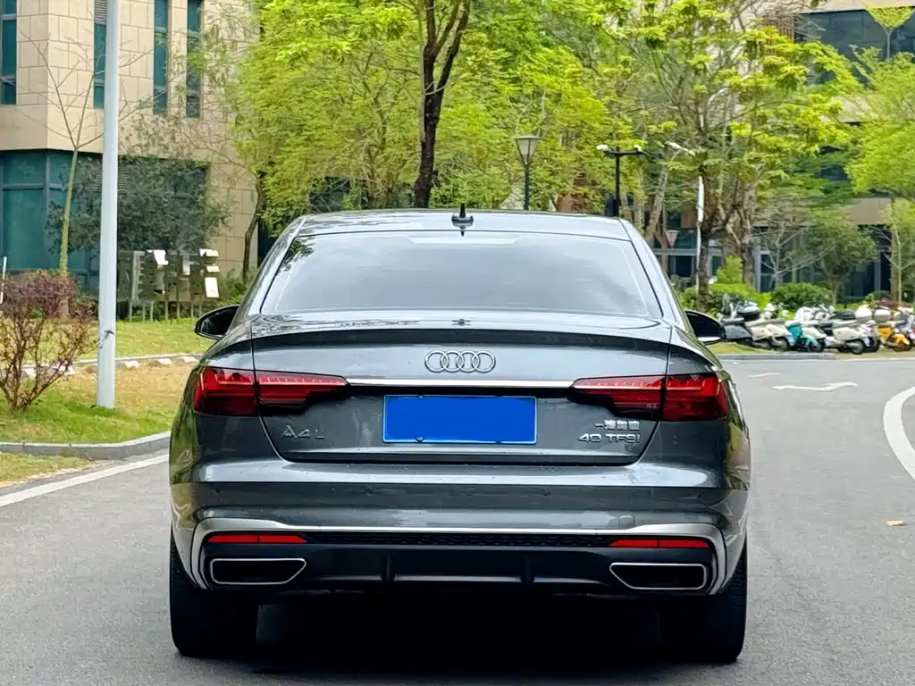 Audi A4 2021