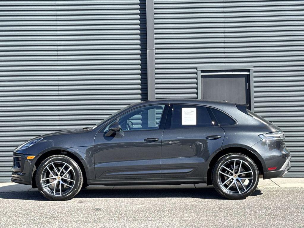 Porsche Macan 2025