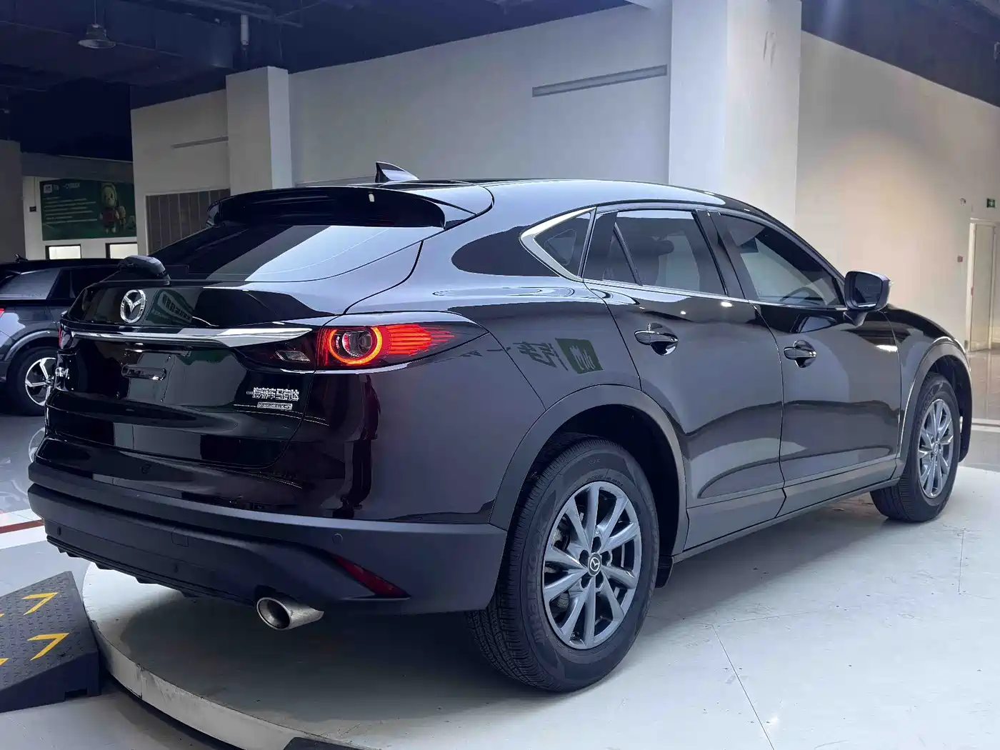 Mazda CX-4 2023