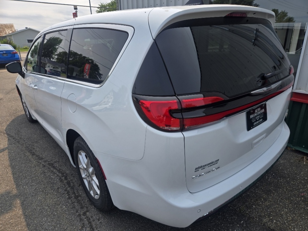 Chrysler Pacifica 2024