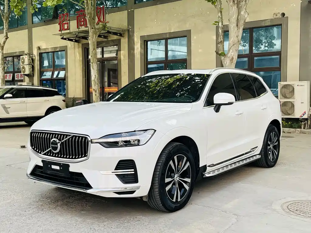 Volvo XC60 2022