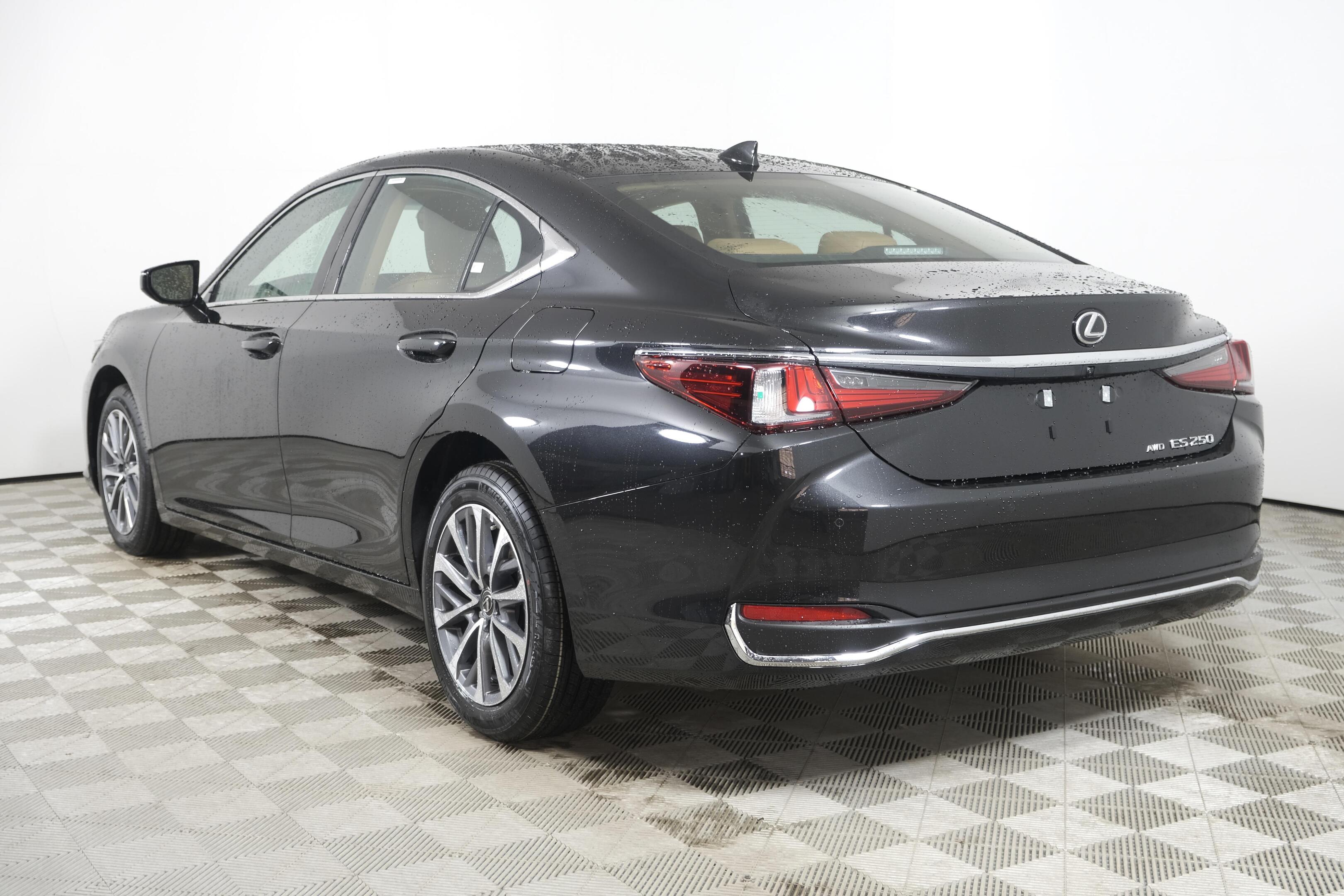 Lexus ES 2025
