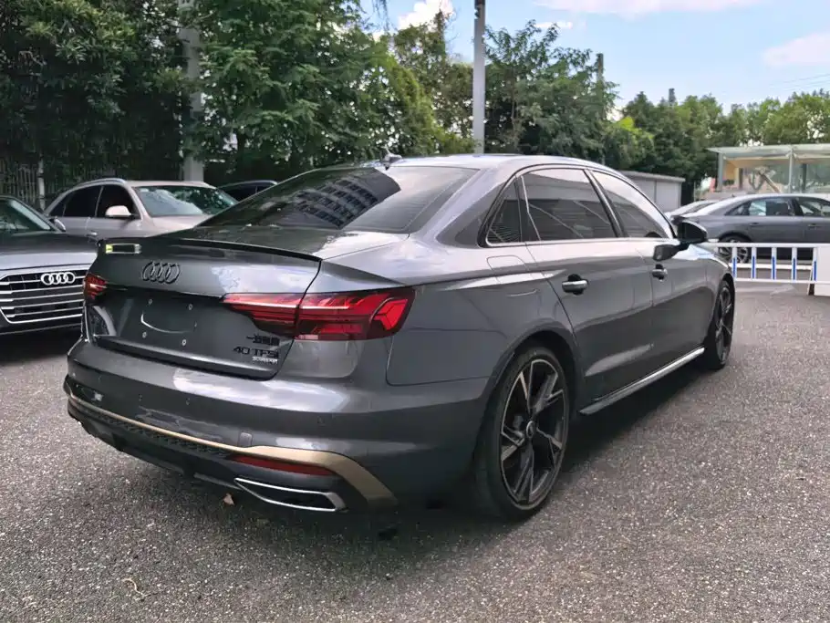 Audi A4 2024