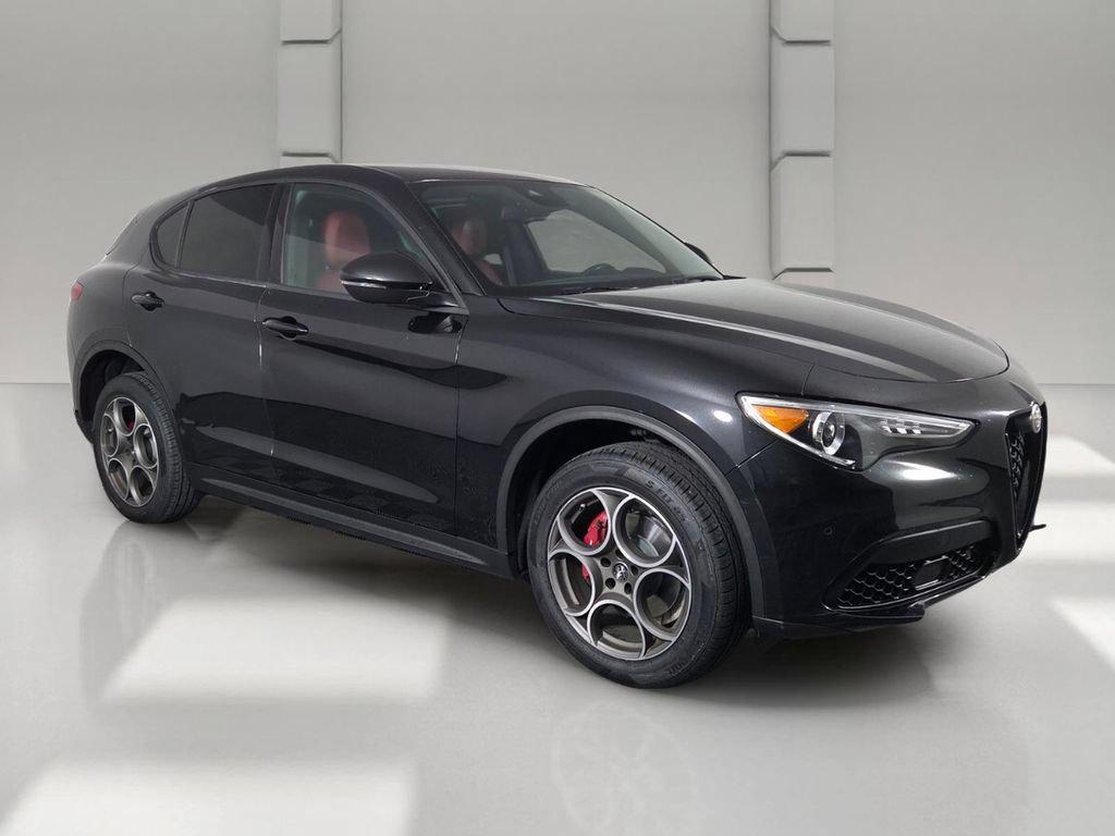 Alfa Romeo Stelvio 2023