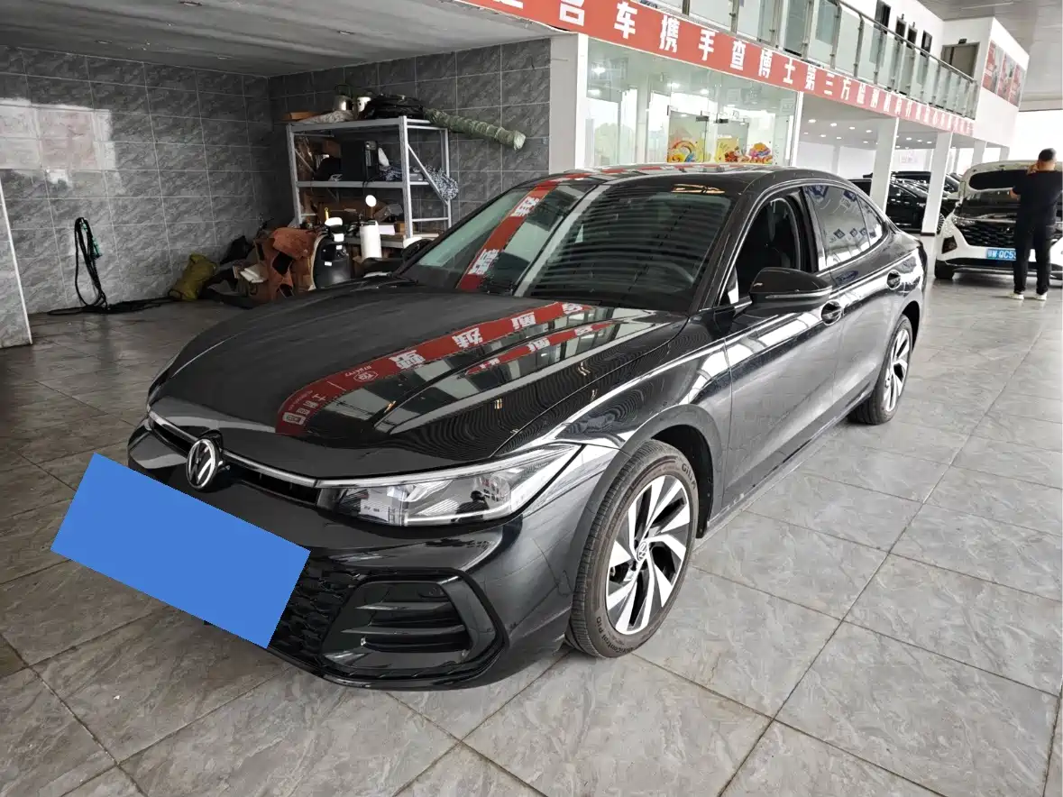 Volkswagen Passat 2025