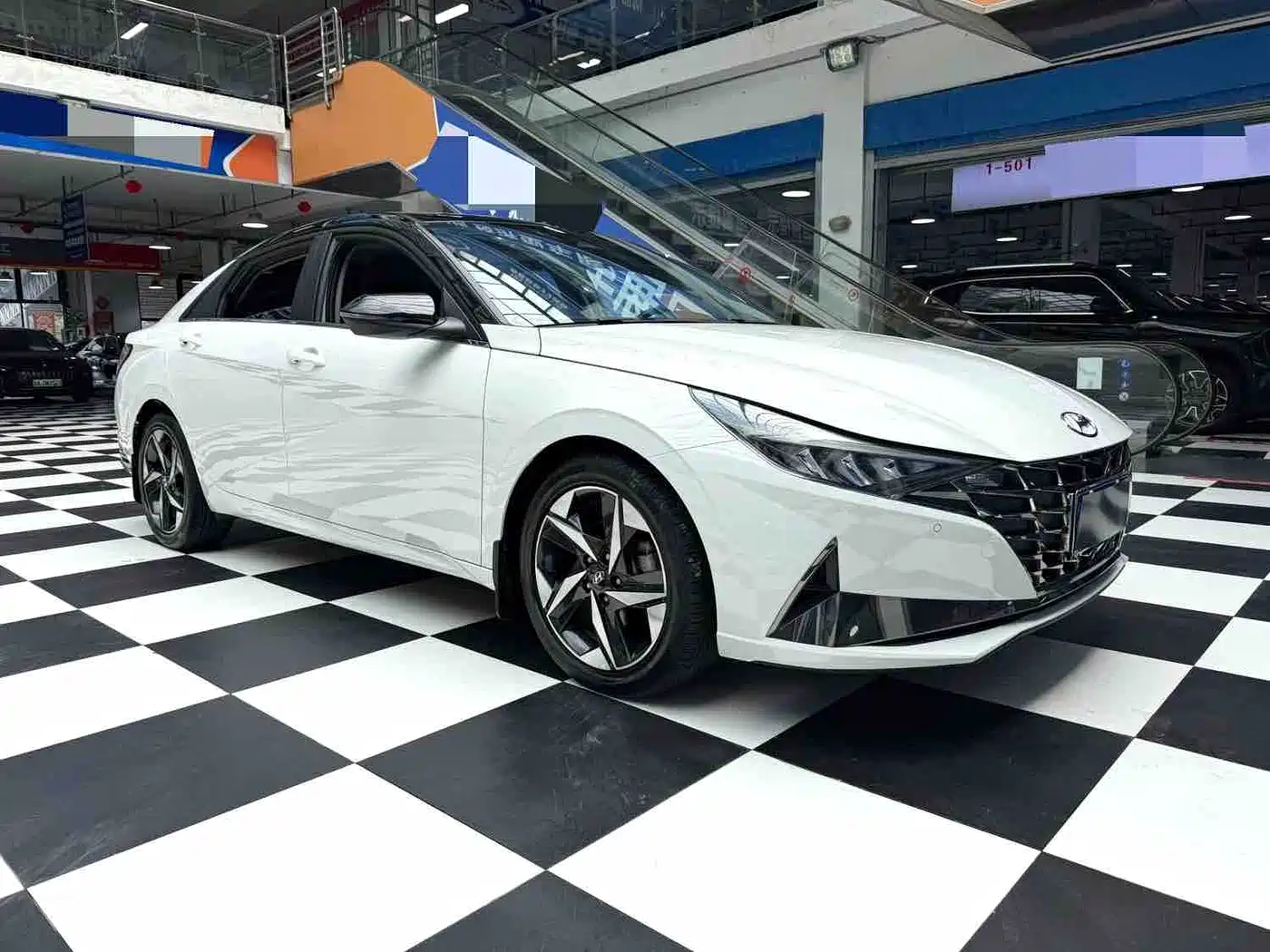 Hyundai Elantra 2022