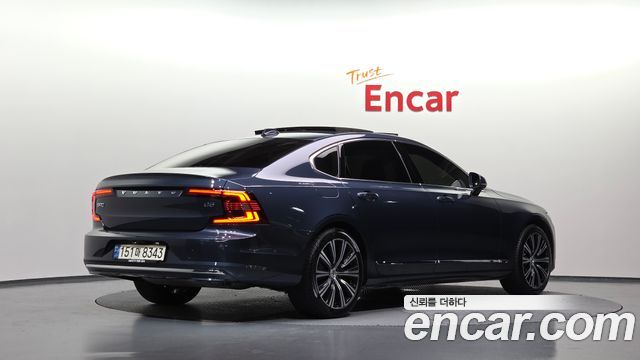 Volvo S90 2023