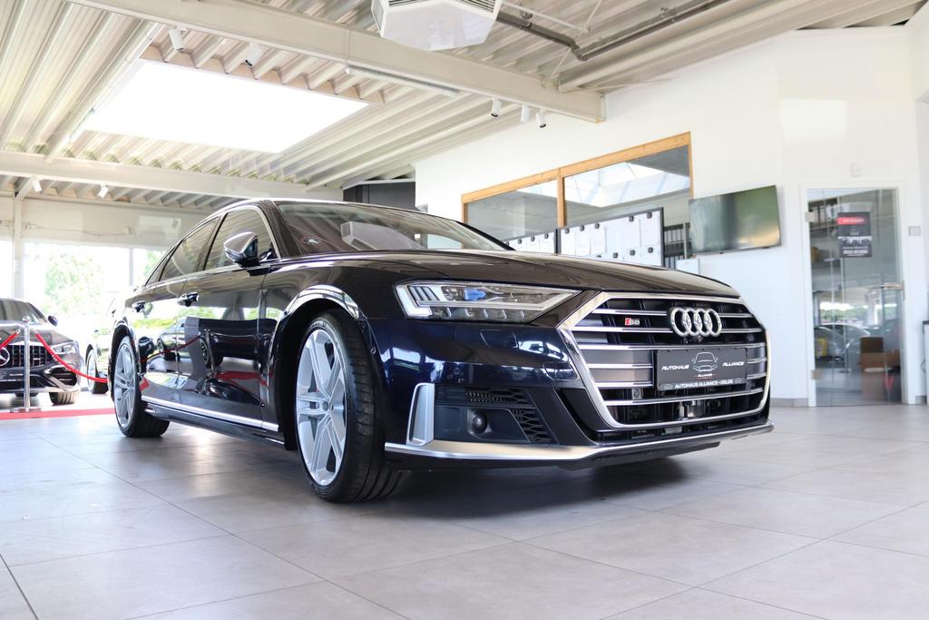 Audi S8 2021