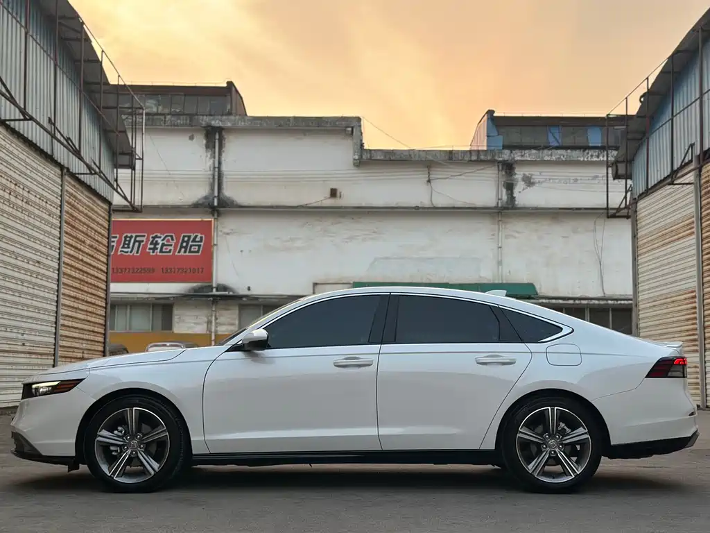 Honda Accord 2025