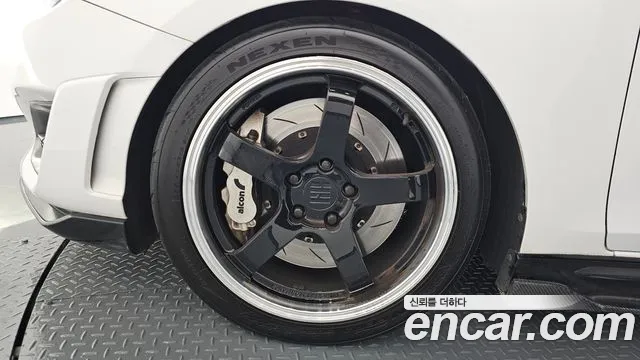 Hyundai Veloster 2021