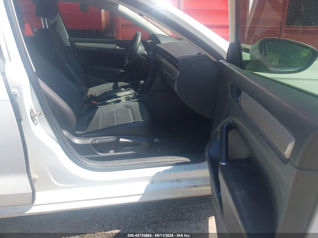 Volkswagen Passat 2021