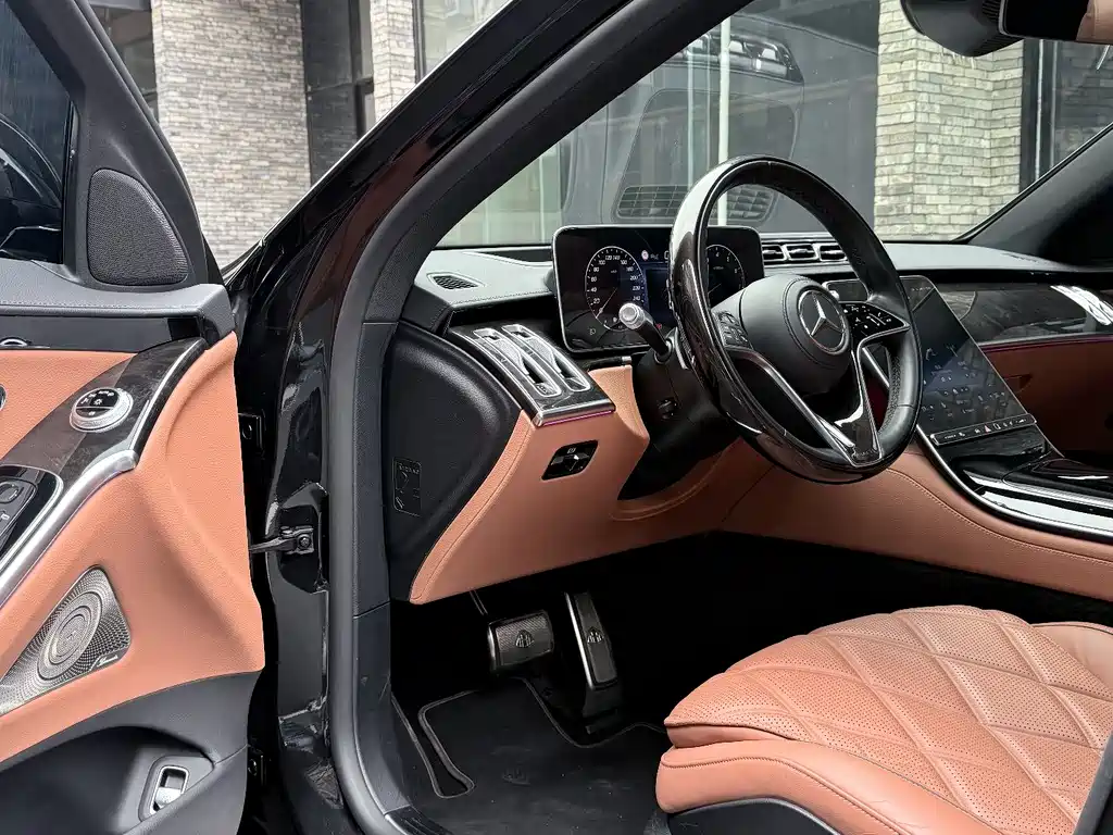 Mercedes-Benz Maybach S-Класс 2022