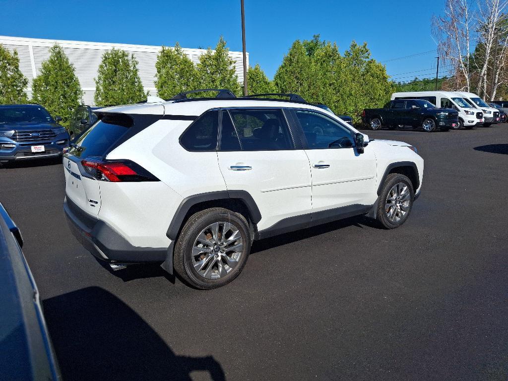 Toyota RAV4 2025