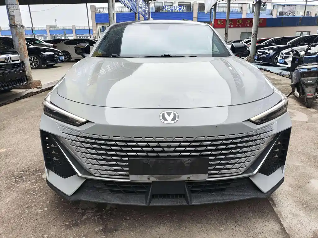 Changan UNI-V 2023
