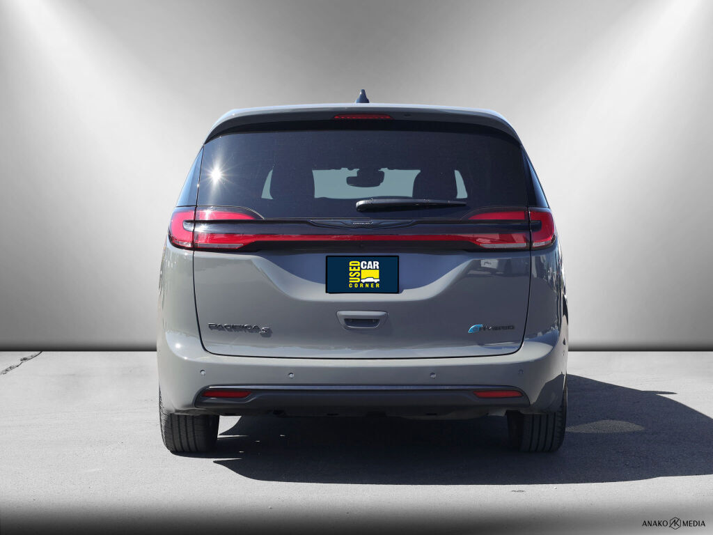 Chrysler Pacifica 2023