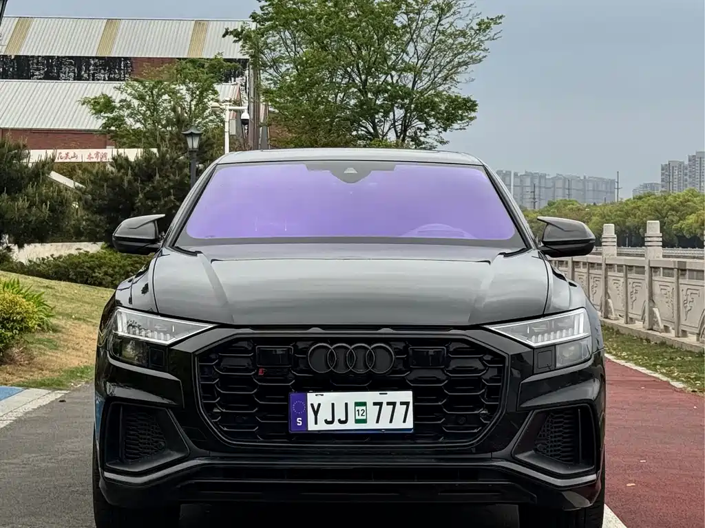 Audi Q8 2022