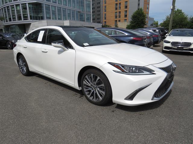 Lexus ES 2021