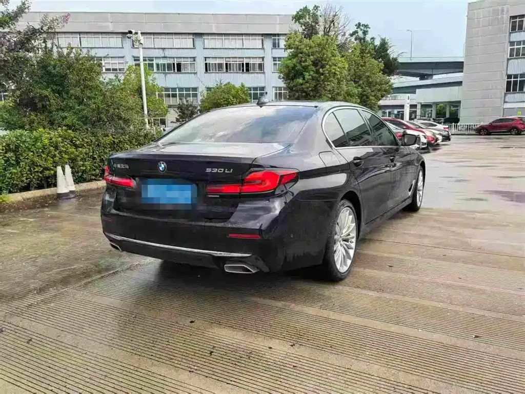 BMW 5 серии 2022