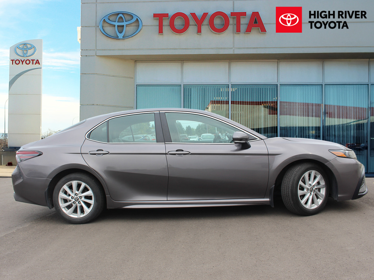 Toyota Camry 2024