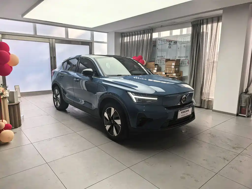 Volvo C40 2024
