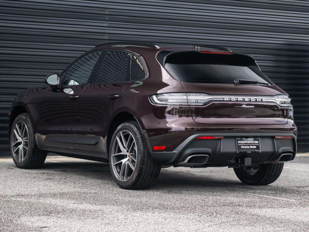 Porsche Macan 2025